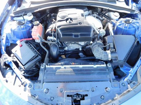 Used 2019 Chevrolet Camaro LT w/ Technology Package image 37