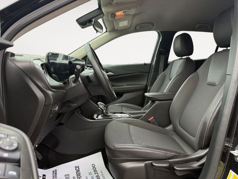 Used 2025 Buick Encore GX Preferred FWD image 10
