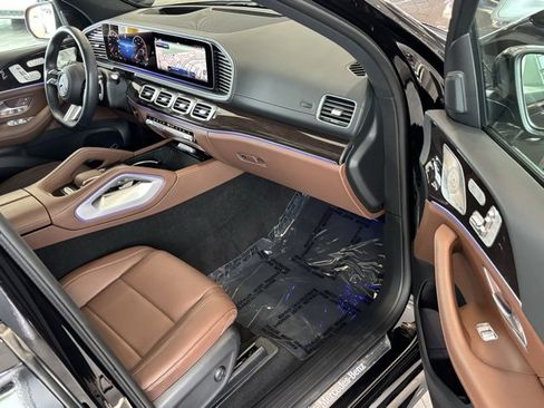 Used 2025 Mercedes-Benz GLS 450 4MATIC image 31