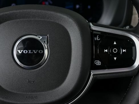 New 2026 Volvo XC90 B6 Plus w/ Protection Package Premier image 11