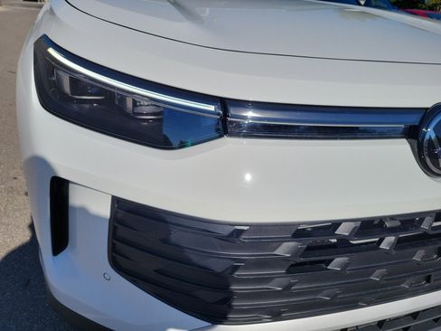 New 2026 Volkswagen Tiguan S image 24