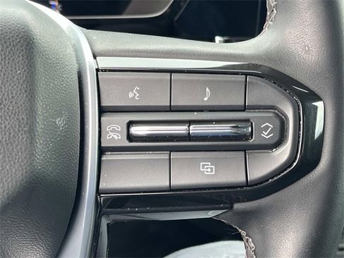 Used 2023 Chevrolet Colorado LT w/ LT Convenience Package image 26