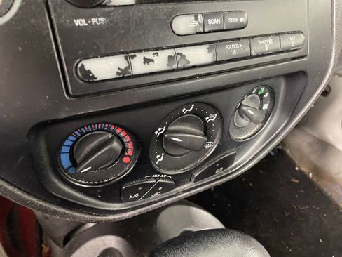 Used 2006 Ford Focus ZX4 Sedan image 6