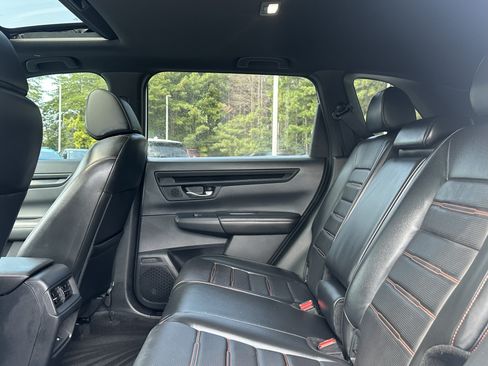 Used 2025 Honda CR-V Sport-L image 9