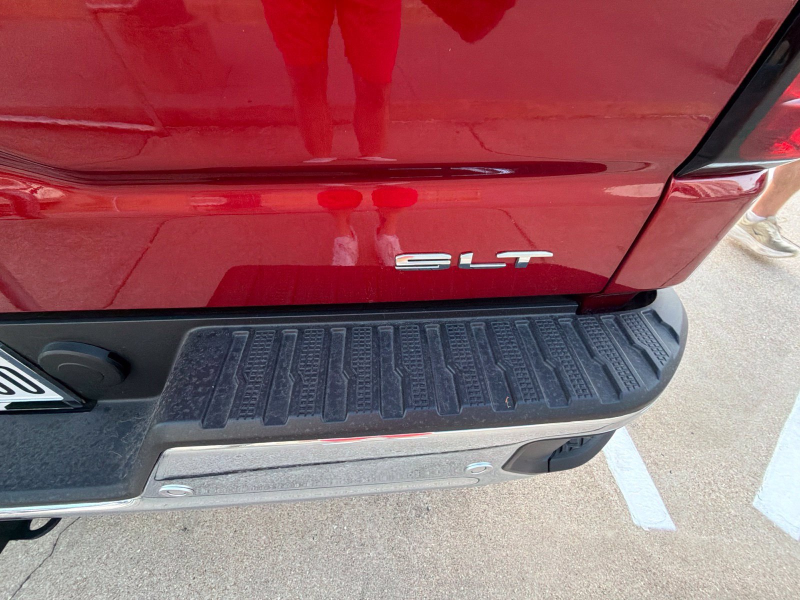 Used 2025 GMC Sierra 1500 SLT AWD/4WD image 14