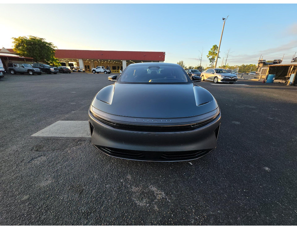 Used 2025 Lucid Air Touring AWD/4WD image 2