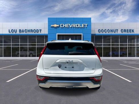 Used 2023 Kia Niro EX Touring FWD image 7