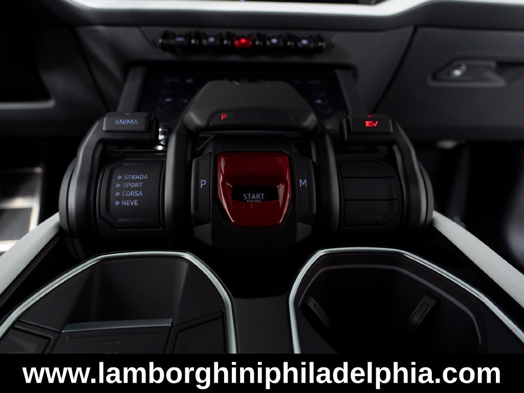 Used 2025 Lamborghini Urus S AWD/4WD image 22