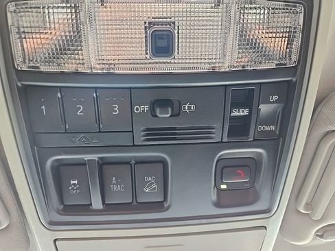 Used 2024 Toyota 4Runner Limited image 43