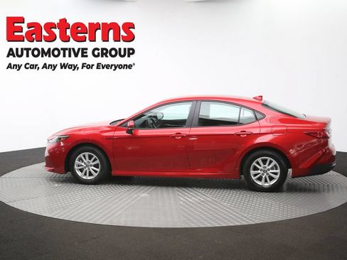 Used 2025 Toyota Camry LE FWD image 60