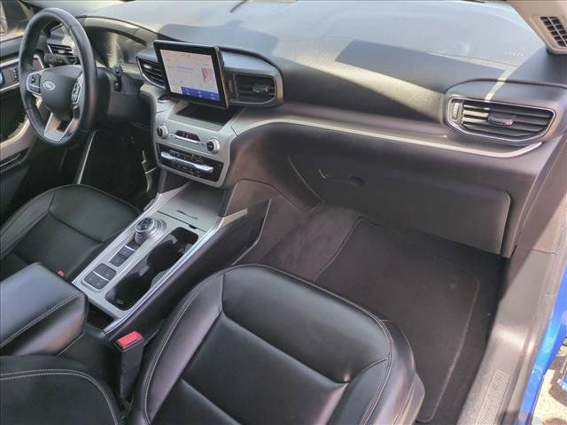 Used 2022 Ford Explorer XLT w/ Equipment Group 202A RWD image 21