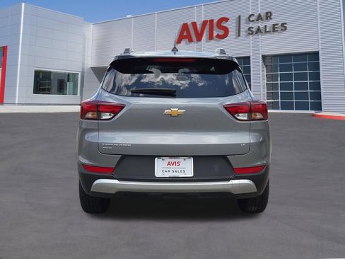 Used 2025 Chevrolet TrailBlazer LT AWD/4WD image 7