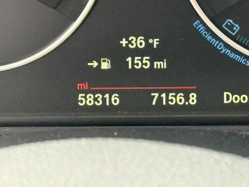 Used 2017 BMW 320i Sedan image 20