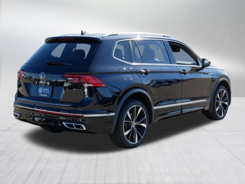 Certified 2022 Volkswagen Tiguan SEL R-Line AWD/4WD image 7