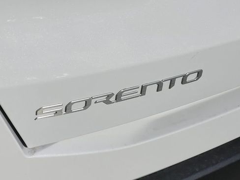 New 2026 Kia Sorento LX FWD image 6