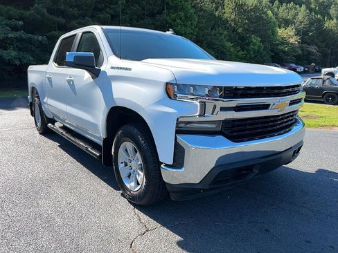 Used 2021 Chevrolet Silverado 1500 LT AWD/4WD image 3