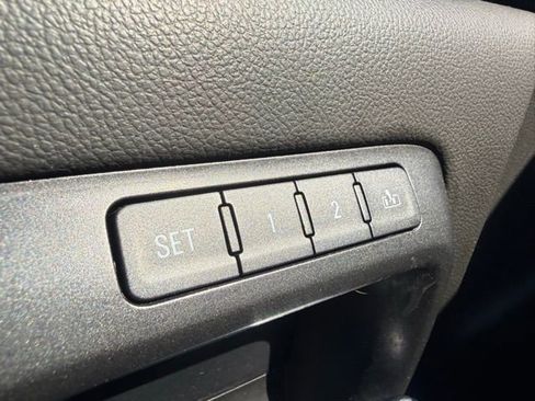 Used 2019 GMC Sierra 2500 Denali w/ Duramax Plus Package AWD/4WD image 17
