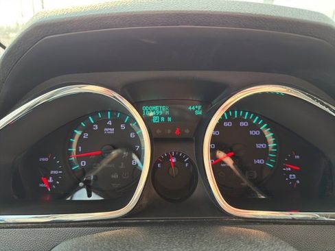 Used 2012 Chevrolet Traverse LT image 30