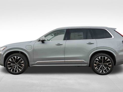 New 2026 Volvo XC90 T8 Ultra w/ Protection Package Premier image 8