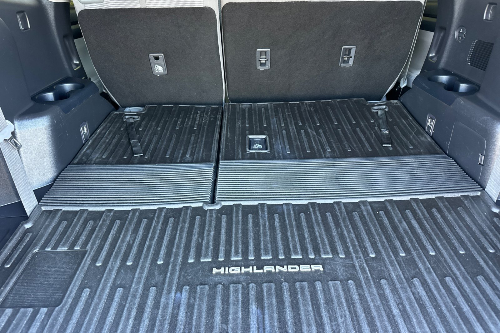 Certified 2022 Toyota Highlander LE AWD/4WD image 19