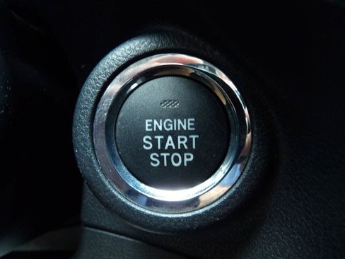 Used 2023 Subaru Crosstrek 2.0i Premium AWD/4WD image 21