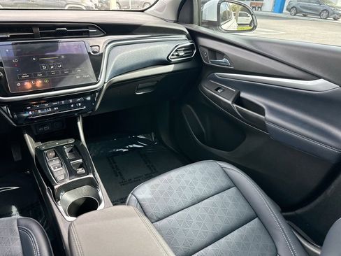 Used 2023 Chevrolet Bolt EUV Premier image 22
