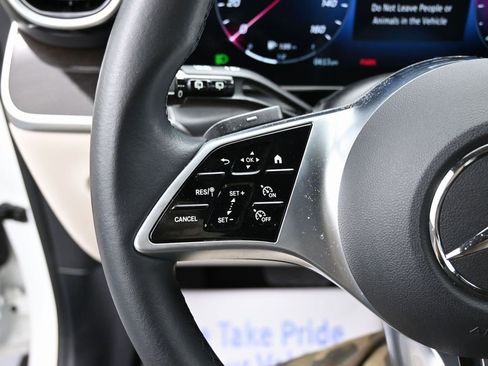 Used 2023 Mercedes-Benz GLC 300 image 16