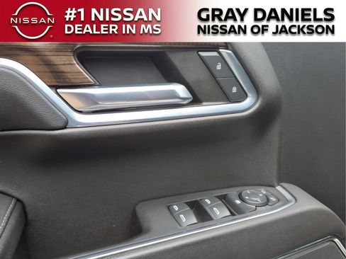 Used 2023 Chevrolet Silverado 1500 LT Trail Boss AWD/4WD image 12
