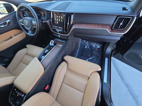 Used 2025 Volvo XC60 B5 Ultra w/ Protection Package Premier image 30