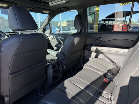 Used 2023 Honda Passport TrailSport image 33