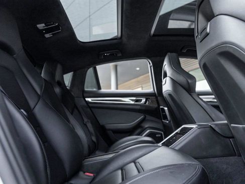 Used 2020 Porsche Panamera GTS image 85