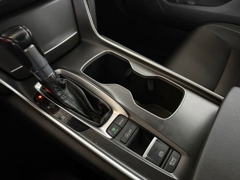 Used 2022 Honda Accord Sport image 32