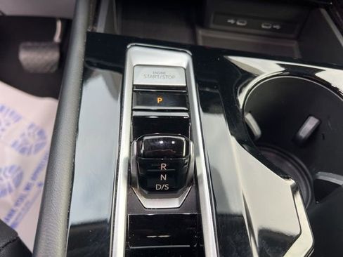 Used 2024 Volkswagen Atlas SE image 22