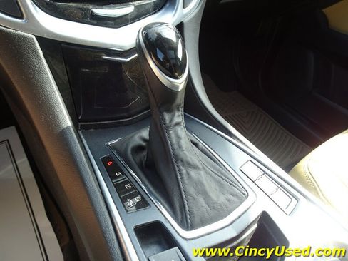 Used 2015 Cadillac SRX Luxury w/ Driver Awareness Package AWD/4WD image 17
