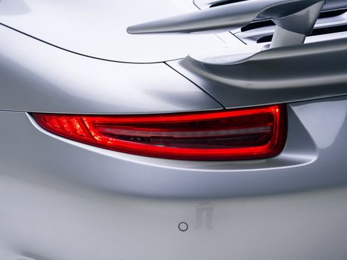 Used 2016 Porsche 911 Turbo S image 27