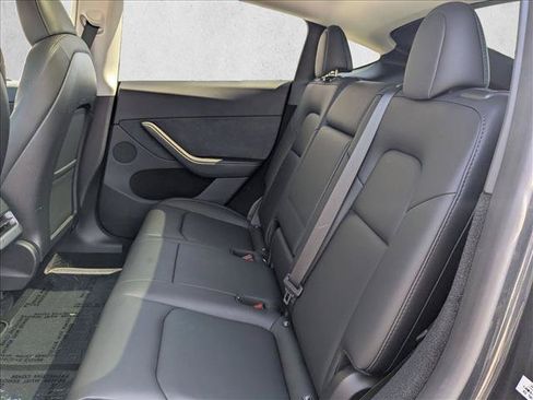 Used 2024 Tesla Model Y Long Range AWD/4WD image 21