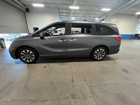 Used 2024 Honda Odyssey EX-L image 6
