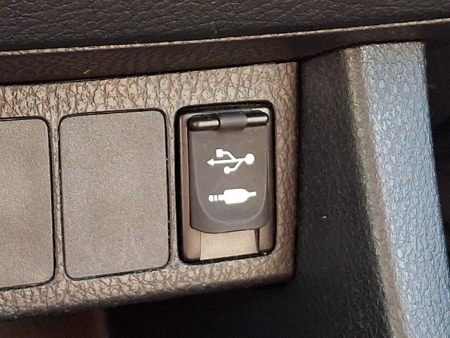 Used 2016 Toyota Corolla S w/ Driver Convenience Package FWD image 17