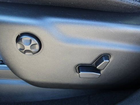 Used 2021 Jeep Grand Cherokee Laredo X image 10