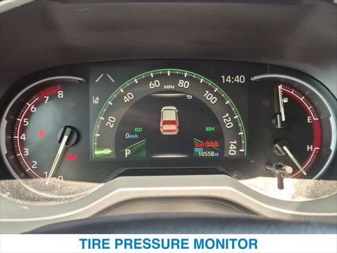 Used 2025 Toyota RAV4 XLE FWD image 16