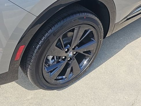 New 2025 Buick Envision Sport Touring image 8