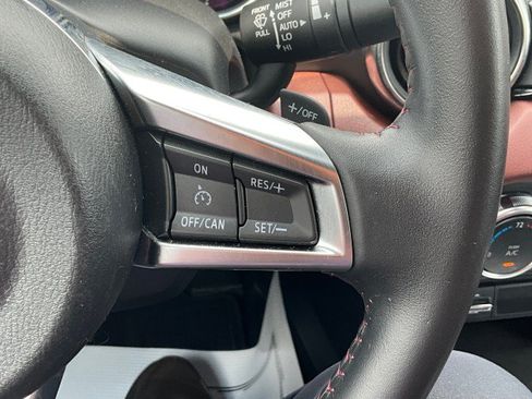 Used 2019 MAZDA MX-5 Miata RF Grand Touring RWD image 19