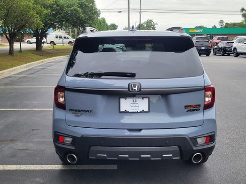 Certified 2022 Honda Passport TrailSport image 3