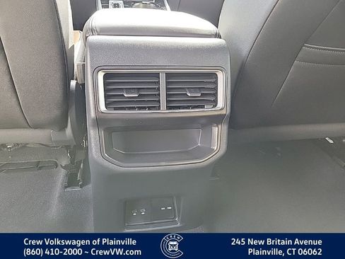 New 2026 Volkswagen Atlas Cross Sport SE image 50