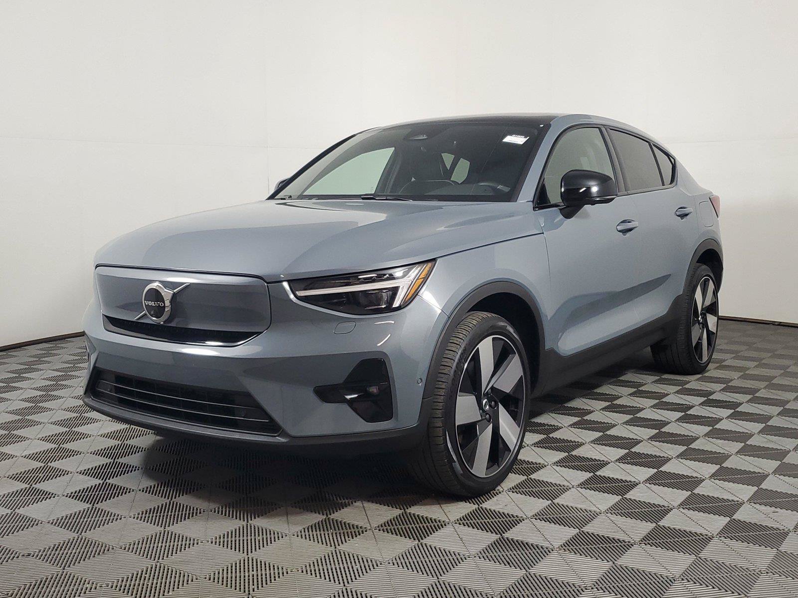 Certified 2023 Volvo C40 P8 Recharge Ultimate AWD/4WD image 3
