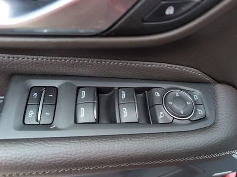 Used 2021 GMC Yukon Denali AWD/4WD image 21