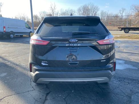 Used 2024 Ford Edge SEL image 8