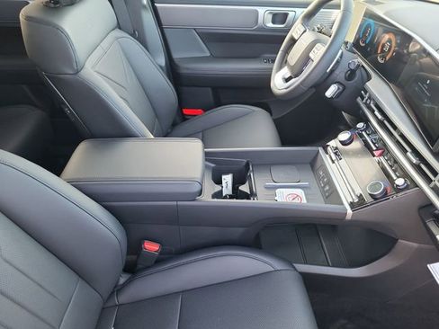 Certified 2025 Hyundai Santa Fe XRT AWD/4WD image 23