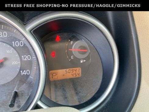 Used 2008 Nissan Versa SL w/ Convenience Pkg image 23