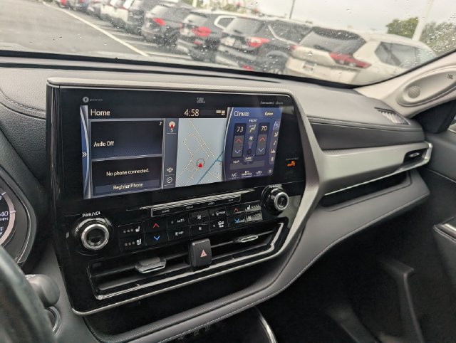 Used 2020 Toyota Highlander Platinum AWD/4WD image 19